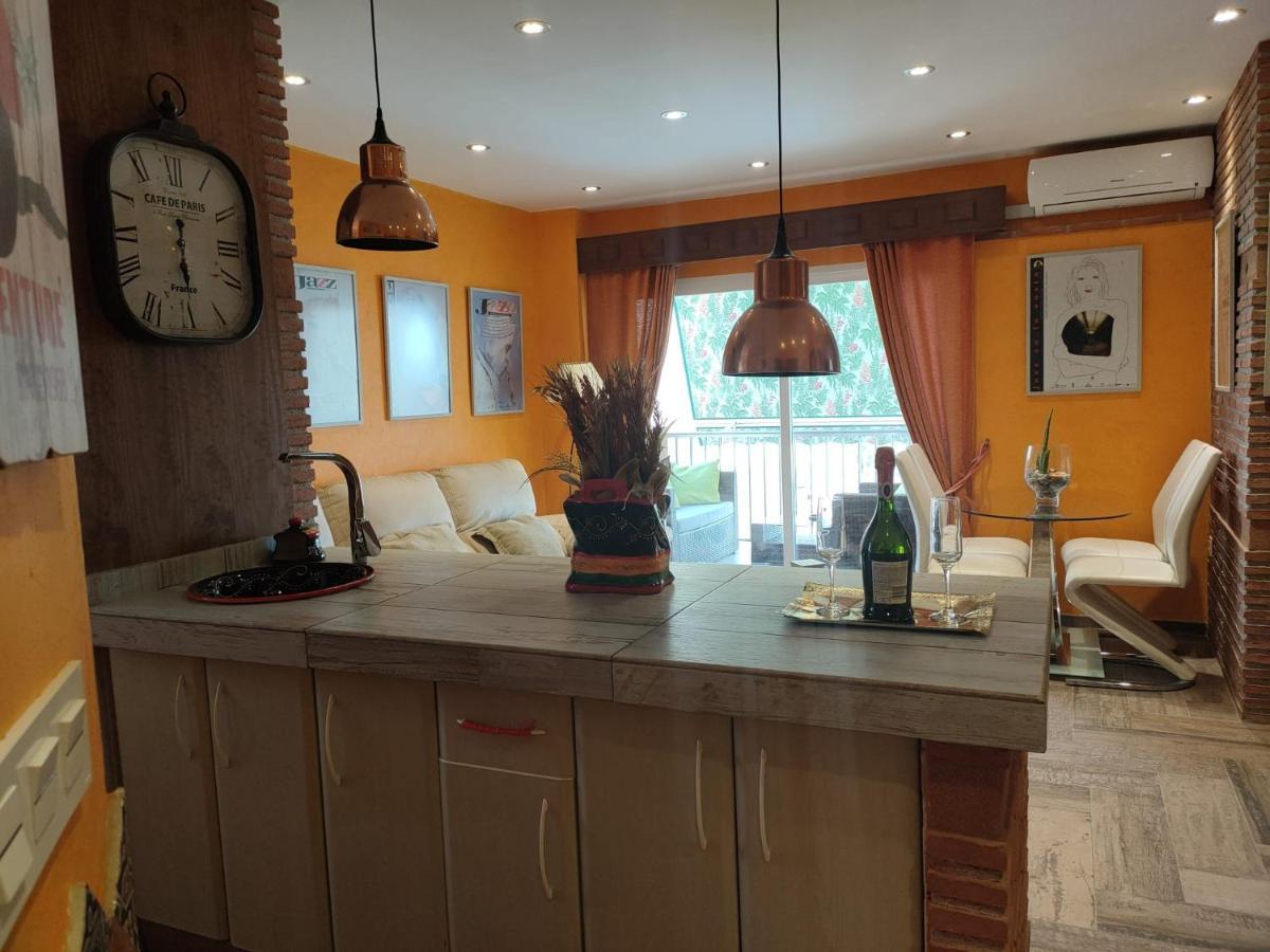 Apartamento Con Encanto Y Preciosas Vistas Junto A La Playa Almunecar Bagian luar foto
